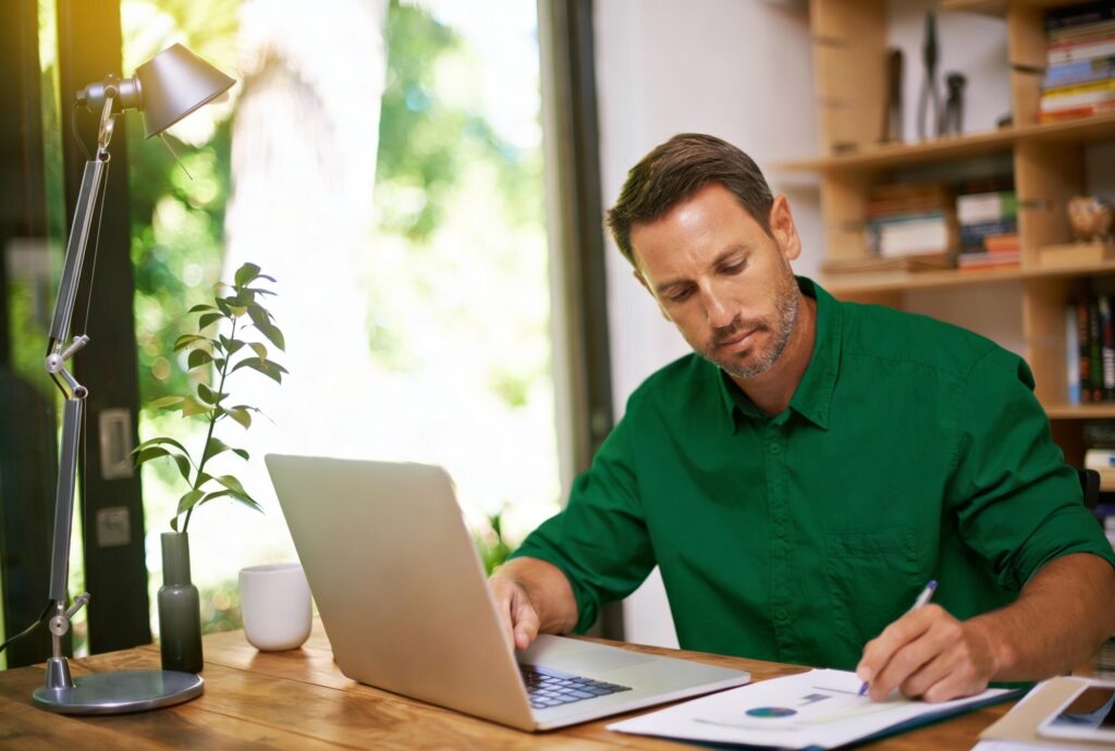 Como calcular CET e comparar empréstimos: análise prática do Custo Efetivo Total em propostas de crédito.